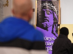 Gorzkie żale. Tu nie chodzi o płacz czy żałobne zawodzenie, ale o współodczuwanie, bycie blisko Jezusa