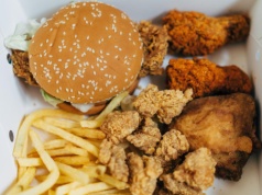 KFC i Burger King rezygnują z umowy na rzecz dobrostanu drobiu. I robią to dla dobra klimatu