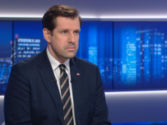 Wojna na Bliskim Wschodzie a SAFE. "Nie resetuje mojego stosunku do programu"