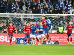 Szaleństwo na Bułgarskiej! Lech pokonuje Raków 4:3 w hicie Ekstraklasy!