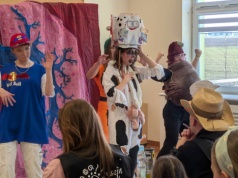 Święto kreatywności w Kosakowie. Ponad 400 uczniów brało udział w finale regionalnym Odysei Umysłu