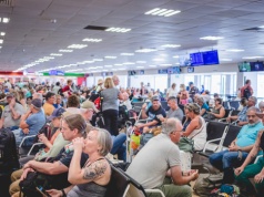 Wielka Brytania sprowadzi 76 tys. obywateli uwięzionych na Bliskim Wschodzie. A Polska? „Nie wyślemy samolotów”