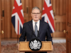 Starmer pozwala Trumpowi korzystać z brytyjskich baz do ataków obronnych na irańskie rakiety