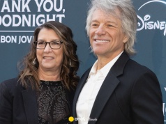 Jon Bon Jovi jest z żoną od czasów szkolnych. Przed ślubem porzucił ją dla młodej aktorki