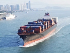 Giganci frachtowi wstrzymują transport przez Kanał Sueski. Paraliż globalnego handlu?