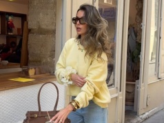 Wiosenny sweter za 40 zł w Pepco - od razu wzięłam dwa kolory. Warto zajrzeć też do Lidla