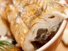 Żyje tylko w najczystszych wodach, a Polacy i tak nie doceniają. Zdrowa i smaczna ryba