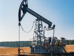 Ceny ropy wystrzeliły po zamknięciu Cieśniny Ormuz. Rynek oddał część wzrostów