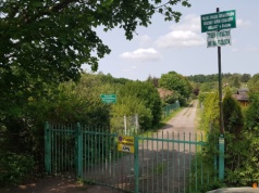 „Cenna enklawa zieleni” w strefie usługowej? Działkowcy z ROD „Kormoran” apelują do radnych