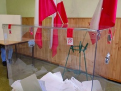 Referendum miało rozstrzygnąć losy pani wójt – zostało unieważnione