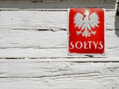 Pieniądze dla sołtysów 2026 roku. Kto i Ile może otrzymać?