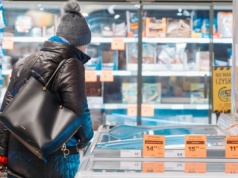 Konsumpcja ciągnie gospodarkę w górę. Eksport pod kreską