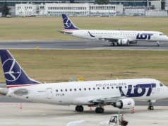 LOT masowo odwołuje loty na Bliski Wschód. Na liście uwielbiane kierunki Polaków