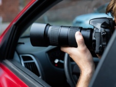 Znany aktor podejrzewał żonę o zdradę. "Siedzieli w vanie cztery godziny"