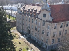 Biologiczna bomba za 7,8 mln zł. Martwe ptaki i ruina zamiast „perełki uzdrowiska”