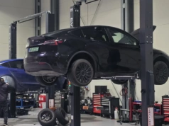 Model Y oblewa 40% przeglądów. Produkcja na „pół gwizdka” pod Berlinem