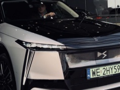 Kupił jednego z pierwszych DS N°8 w Polsce. „Od dawna żadne auto nie wywołało we mnie takich emocji”