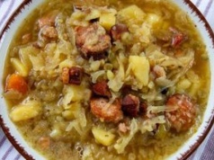 Zajadamy się tą zupą aż miło, a żołądek cierpi. Może trawić się godzinami