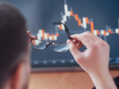 PKB przyspieszył w IV kwartale 2025 r. Konsumpcja trzyma tempo, inwestycje rozczarowują