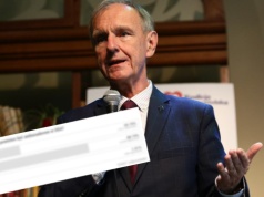 Trump podał mu rękę. Czy to zmieni los nominacji? Zapytaliśmy o Klicha w USA