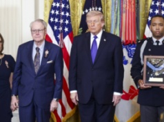 Prezydent Trump pośmiertnie odznaczył sierż. Ollisa, który w Afganistanie uratował polskiego żołnierza