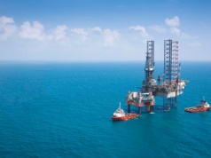 PKO BP: nawet 200 USD za baryłkę ropy Brent i 100 euro za MWh LNG przy dłuższej blokadzie Cieśniny Ormuz