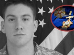 Zginął ratując polskiego żołnierza. Prezydent Nawrocki odznaczył sierż. Ollisa Krzyżem Wielkim Orderu Zasługi