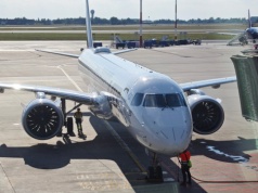 Co z połączeniami LOT do Dubaju? Niebawem decyzja