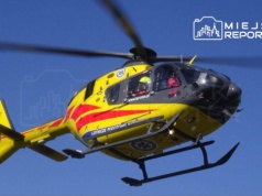 Kierujący oplem uderzył w drzewo. Ciężko ranny 88-letni pasażer. W akcji śmigłowiec LPR