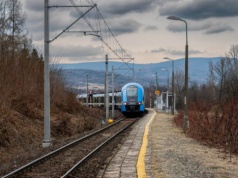 Uwaga! Czasowe zamknięcie przejazdu kolejowego w Kłomnicach-Janaszowie