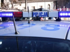 Pijana kobieta leżała przy Wincentego Pola. Świadek zaalarmował służby