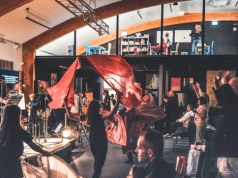 Modlitwa, taniec i praca. Dzień we wspólnocie Głos na Pustyni