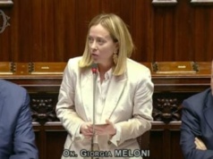 Giorgia Meloni bije na alarm: Wchodzimy w „czas chaosu”