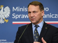 Sikorski odpiera zarzuty w sprawie ewakuacji Polaków. "Wyjątkowo wredne"