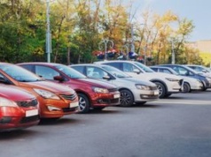 Kierowcy przepłacają? Nawet kolor auta ma znaczenie dla OC