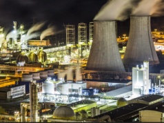 Azoty dementują wstrzymanie produkcji, ale blokują nowe kontrakty. Wskazano co jest problemem