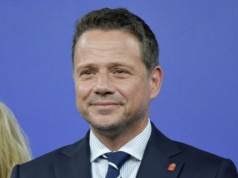 Trzaskowski: Gdybym był na X, mógłbym wsadzać szpile, że o Jezus