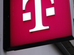 T-Mobile sprzedaje usługi za grosze. Mega trio mega taniej