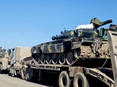 "Tysiące żołnierzy, wyrzutnie rakiet". Ruch Syrii na granicy z Libanem