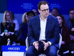 Paweł Rożyński: Pacyfiści AI poszli na wojnę z systemem. W AI jednak trudno o etykę