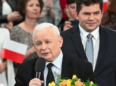 "Złoty chłopiec PiS". To jego Kaczyński może wskazać jako kandydata na premiera