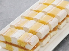 ​Słodki (i niekoniecznie oczywisty) symbol Wiednia. Czym jest Kardinalschnitte?