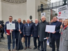 Szpitale powiatowe nie chcą umierać na kolanach | WIDEO, ZDJĘCIA