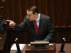 "Sikorski natychmiast do dymisji!". Poseł opozycji o braku reakcji polskiego MSZ