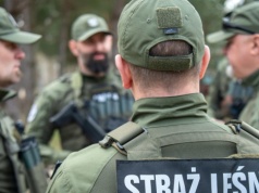 Quadem po lesie. Leśnicy alarmują: wraca problem nielegalnych rajdów