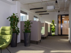 Biuro w duchu zero waste. Nie chcieli wyrzucać, a przerobić