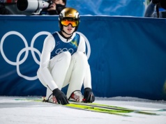 MŚJ w Lillehammer. Kacper Tomasiak walczy o medal. Transmisja TV i online. Gdzie oglądać?