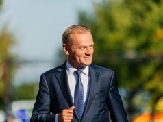 A jednak Donald Tusk wyśle samolot po Polaków na Bliskim Wschodzie
