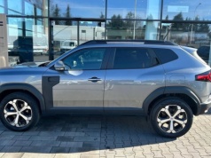 Omoda ich przegoniła, a ci w odpowiedzi zrobili 99 900 zł za Dustera w hybrydzie i w wersji Journey