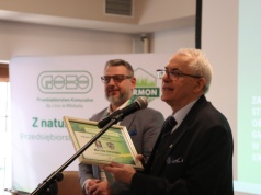 Prezes i pracownicy Przedsiębiorstwa Komunalnego w Wieluniu nagrodzeni na wczorajszej konferencji o zarządzaniu kryzysowym